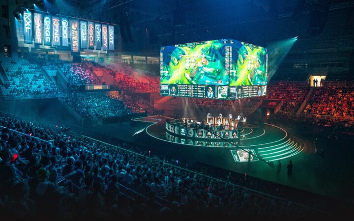 Cong dong E Sports soi dong