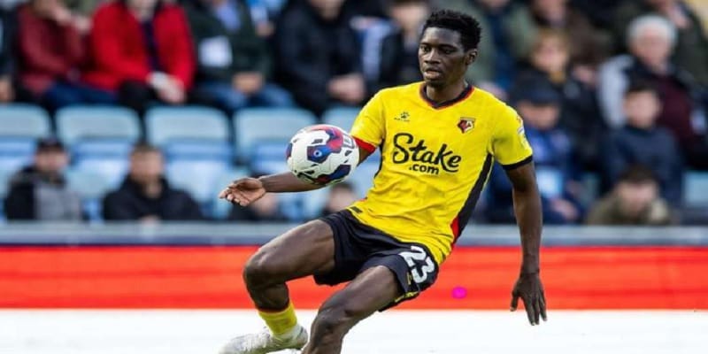 thong-tin-cau-thu-adam-Ismaïla-Sarr-2