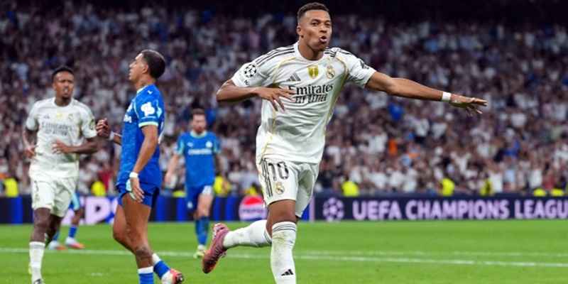 mbappe-bao-nhieu-tuoi-su-nghiep-ruc-ro-3